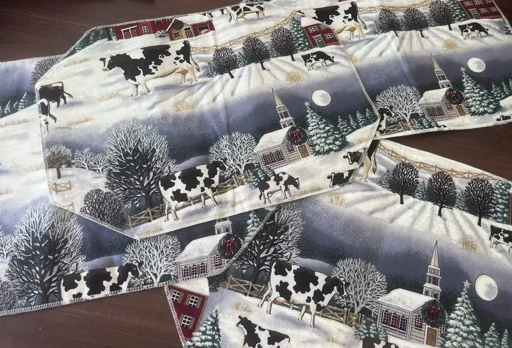 Lot Of 4 Farmhouse Country Christmas Cow Winter Placemats Handmade Vintage